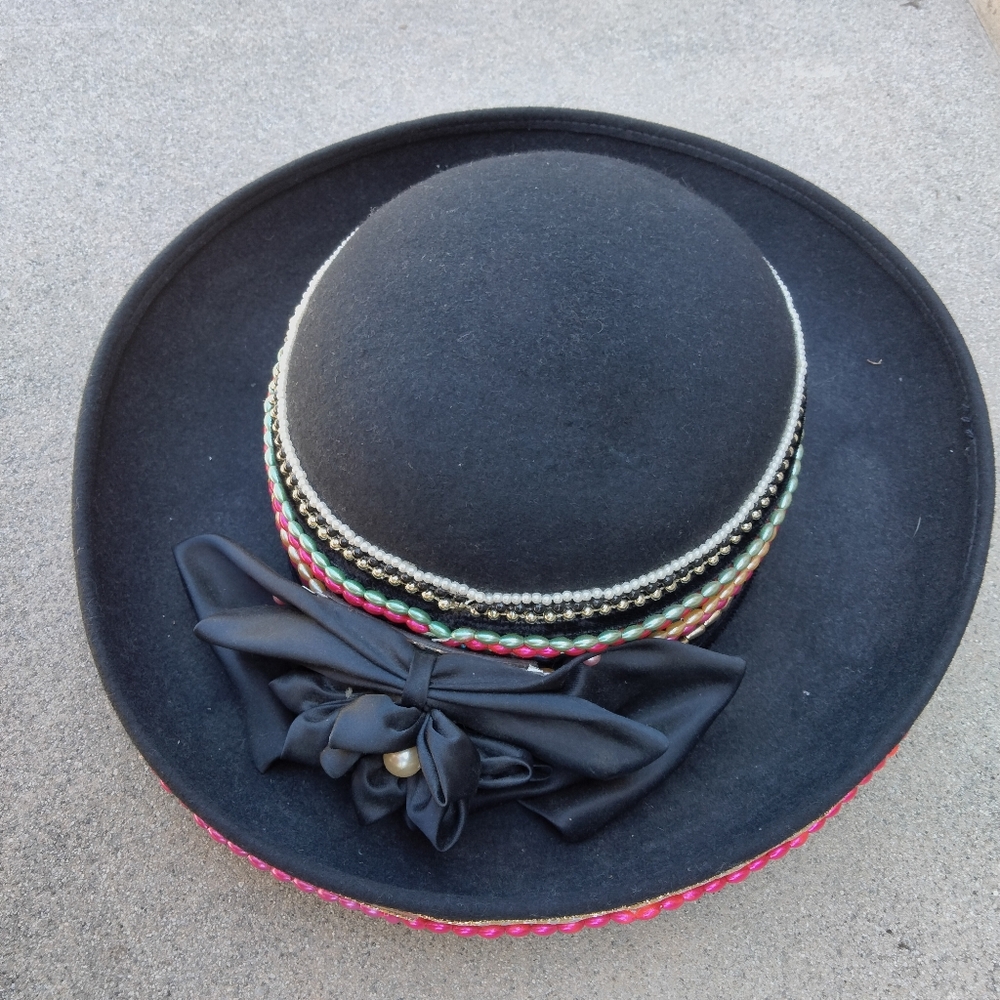 Vintage Black Beaded Wool Derby Hat with Bow Made in USA - Picture 2 of 10